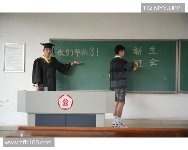 栾足球：从青涩少年到职业赛场的奋斗历程与成长故事